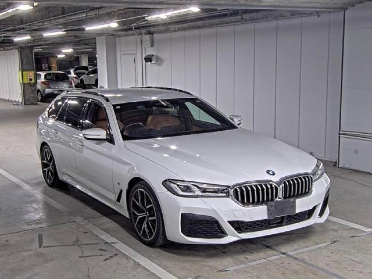 BMW 5 SERIES JT20T 2021