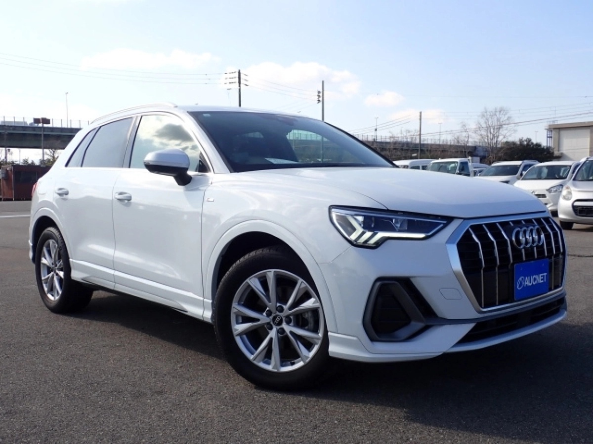 AUDI Q3 F3DPC 2021