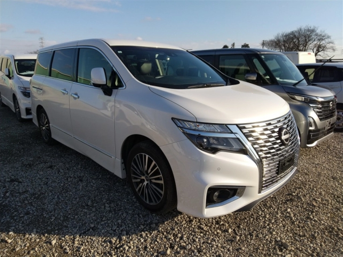 NISSAN ELGRAND TE52 2024