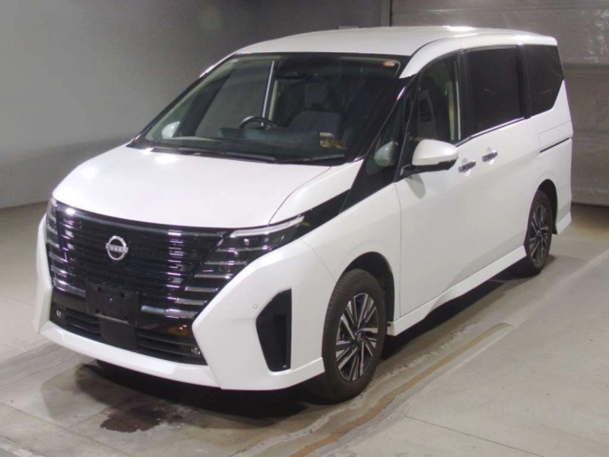 NISSAN SERENA FNC28 2023