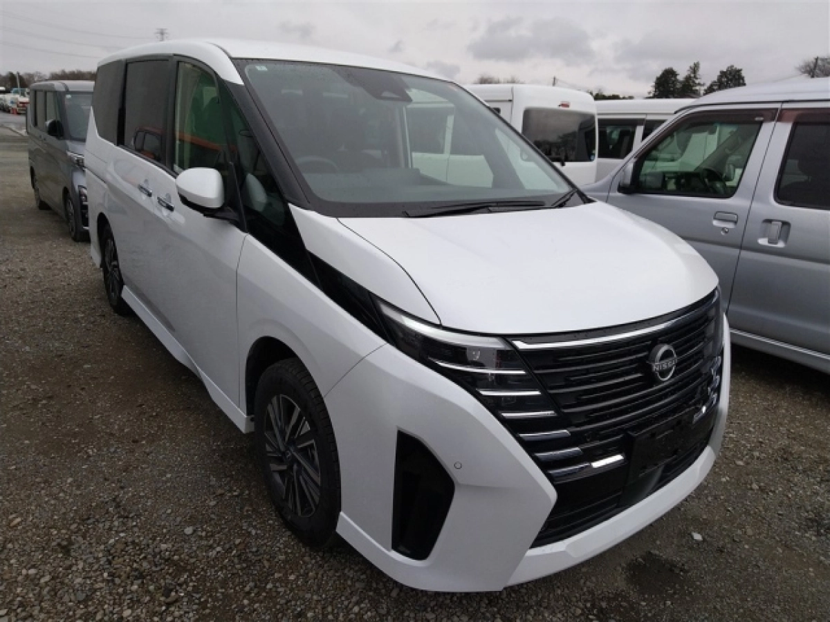 NISSAN SERENA FNC28 2024
