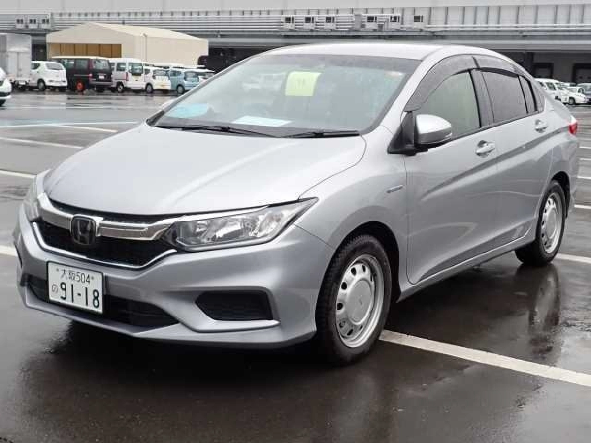 HONDA GRACE GM4 2021