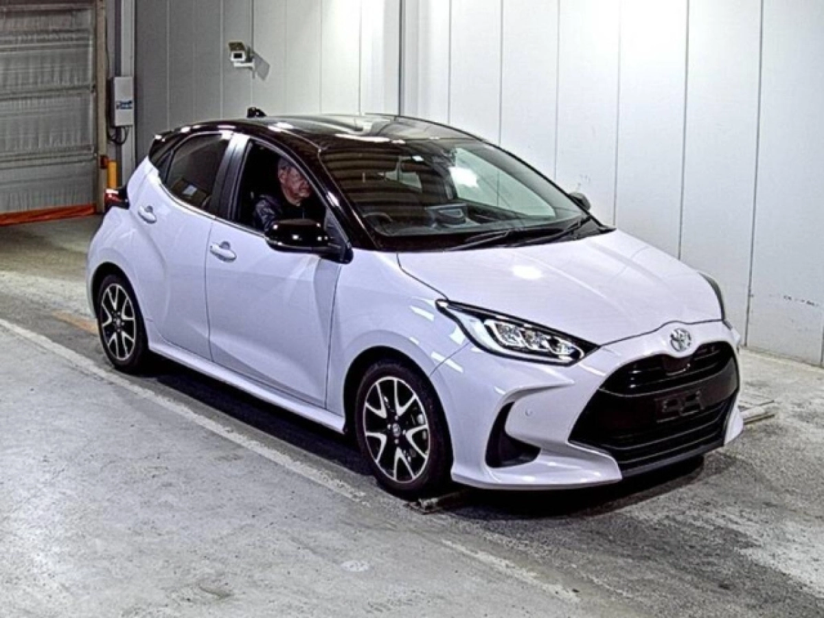 TOYOTA YARIS MXPA10 2023