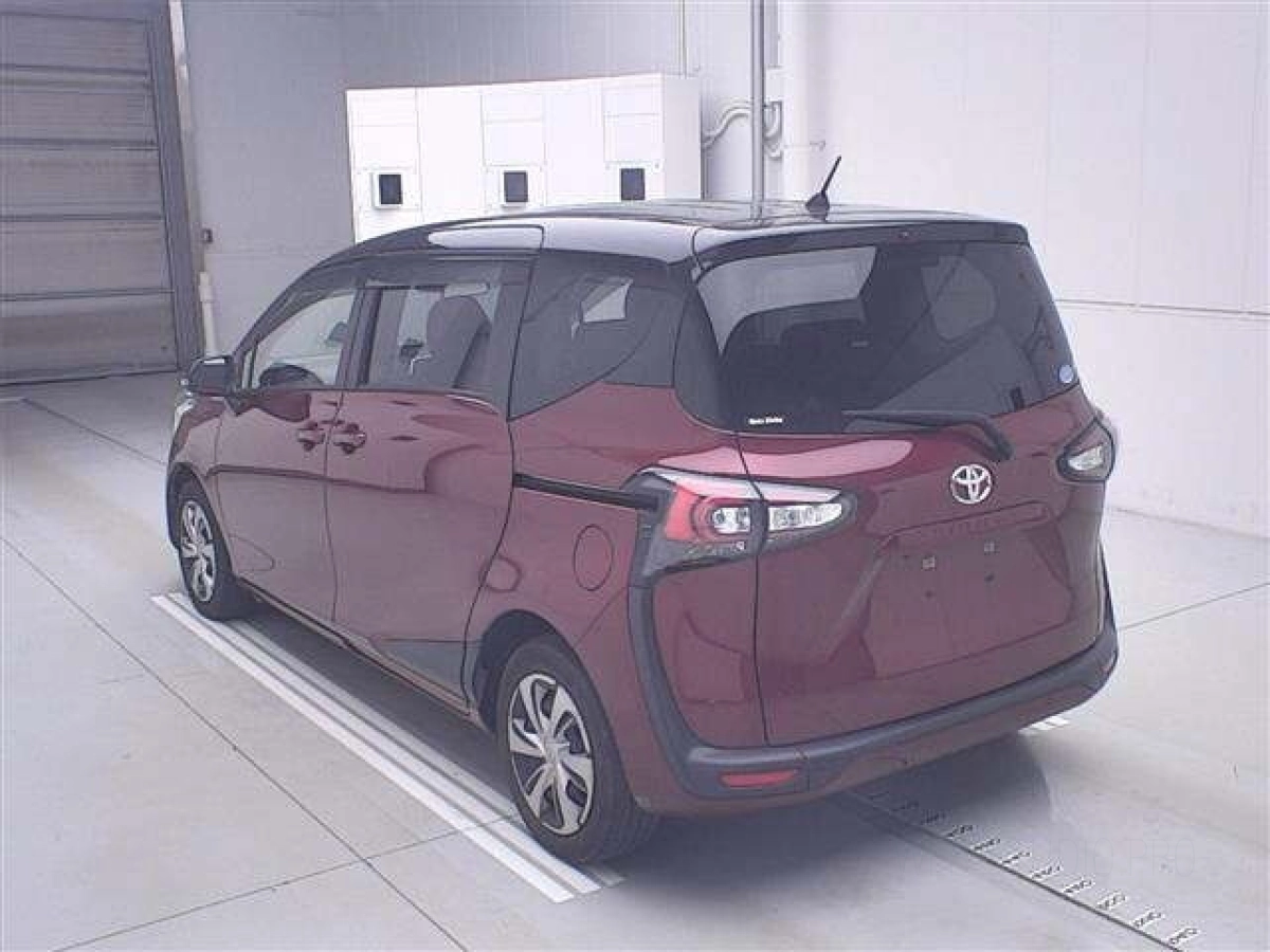 TOYOTA SIENTA