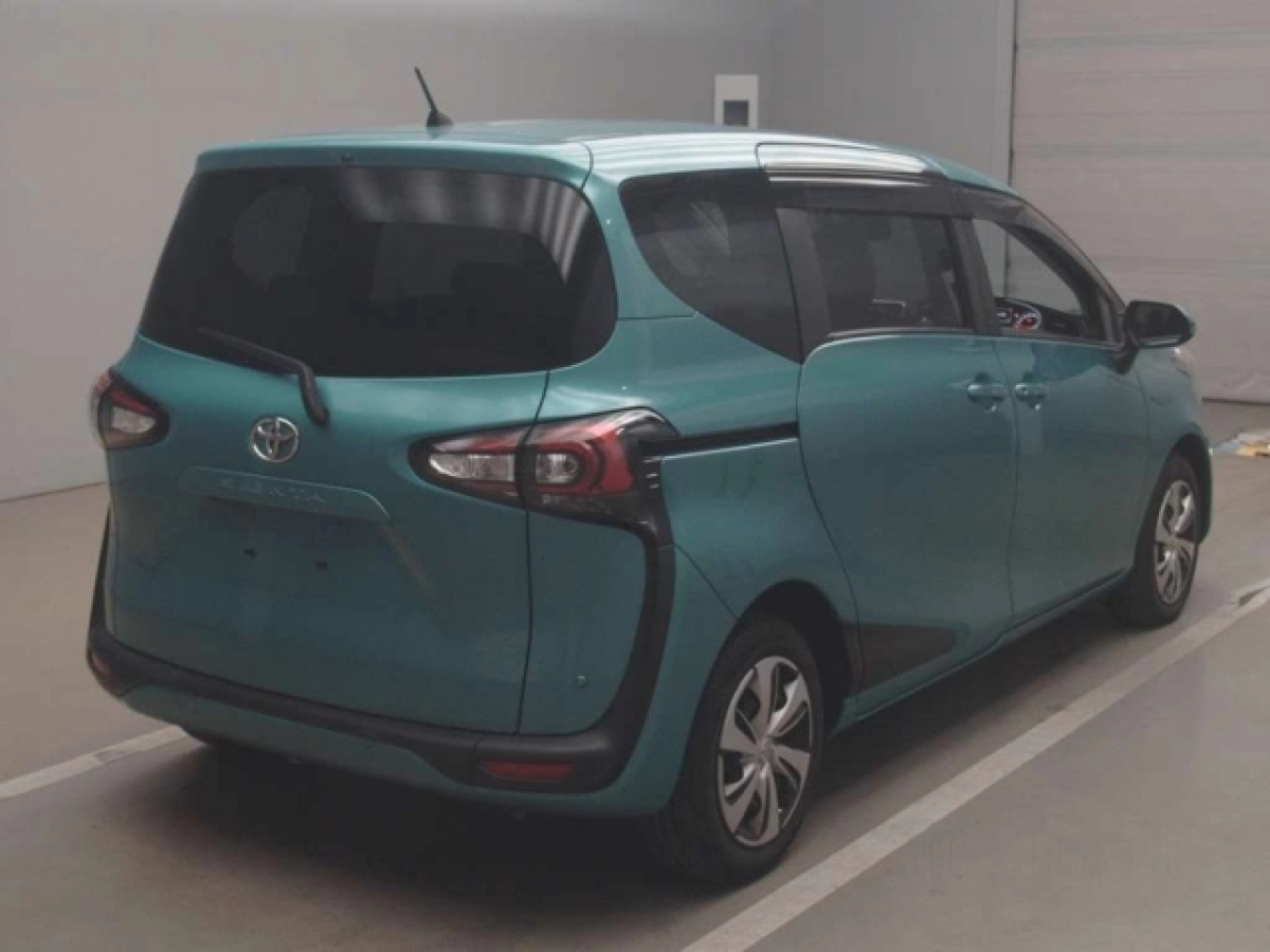 TOYOTA SIENTA