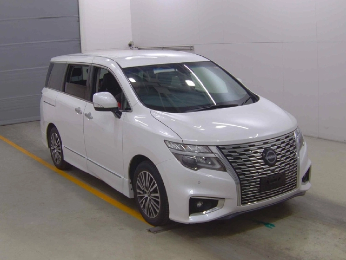 NISSAN ELGRAND TE52 2024