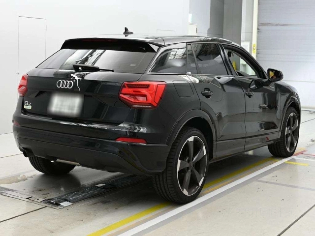 AUDI Q2