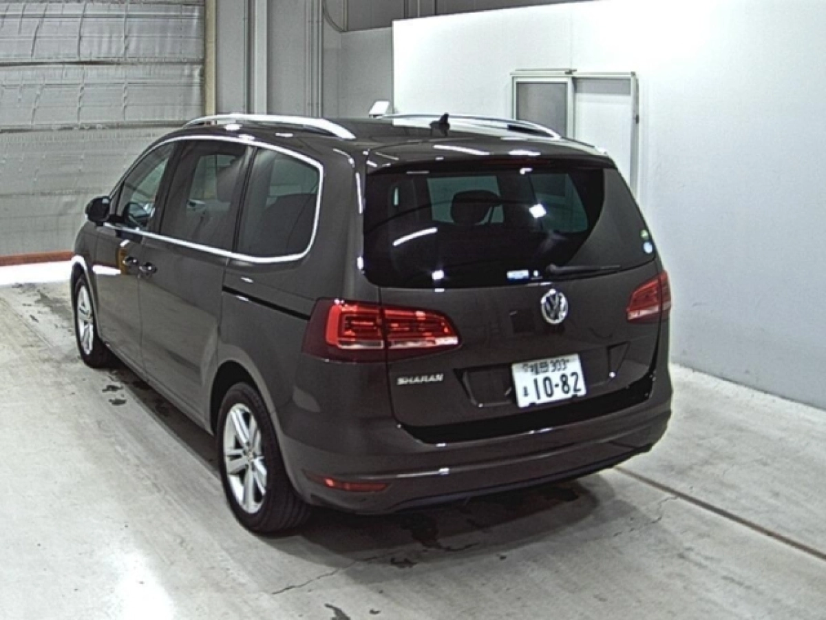 VOLKSWAGEN SHARAN