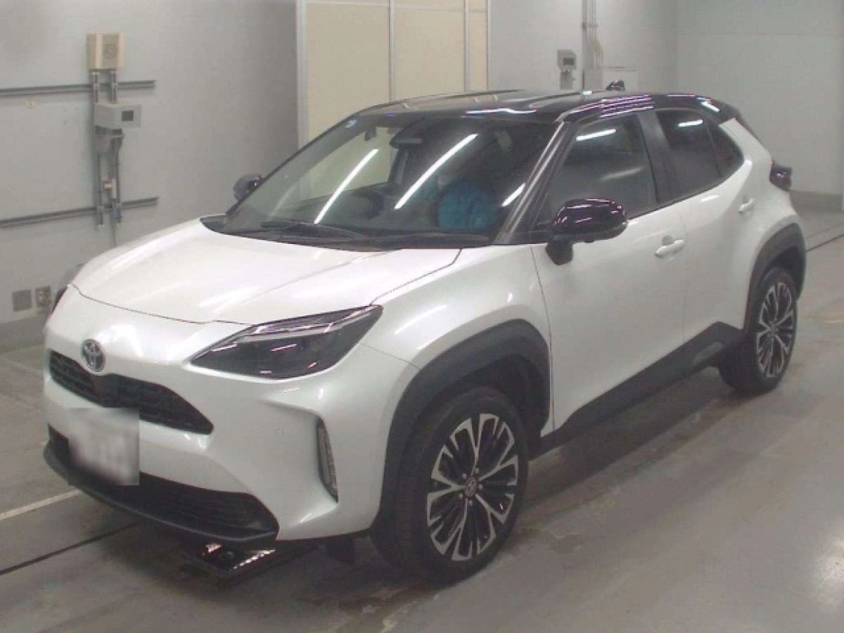 TOYOTA YARIS CROSS MXPJ10 2025