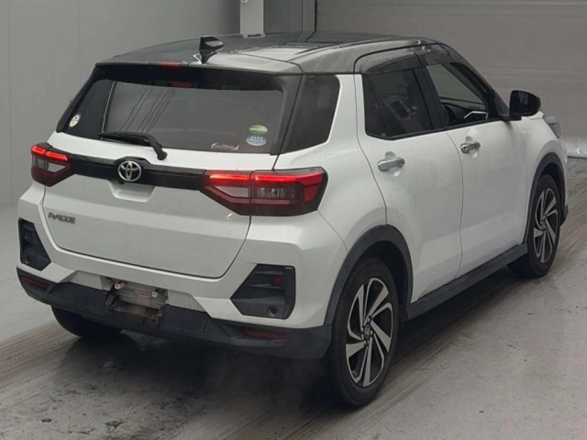 TOYOTA RAIZE