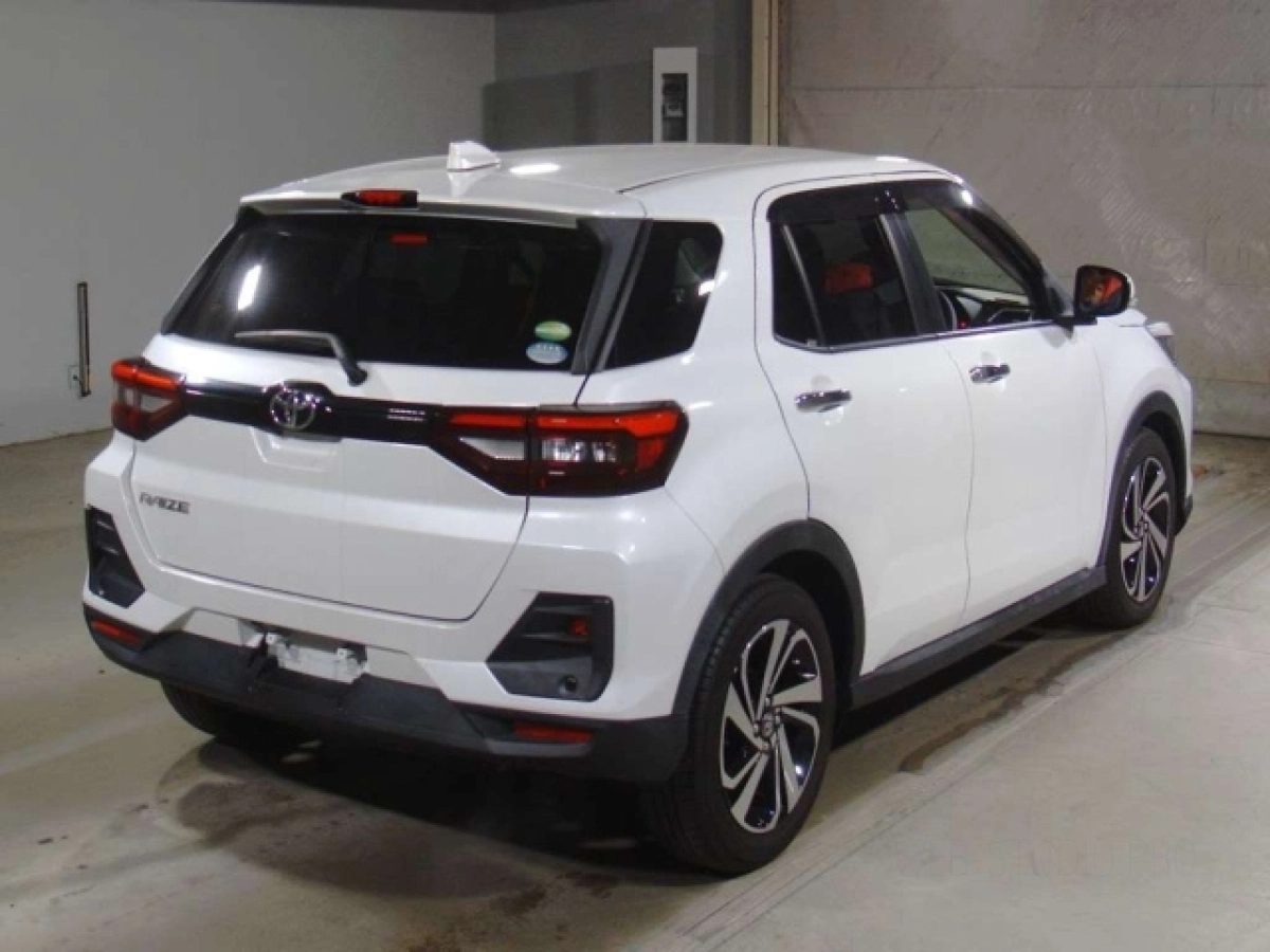 TOYOTA RAIZE