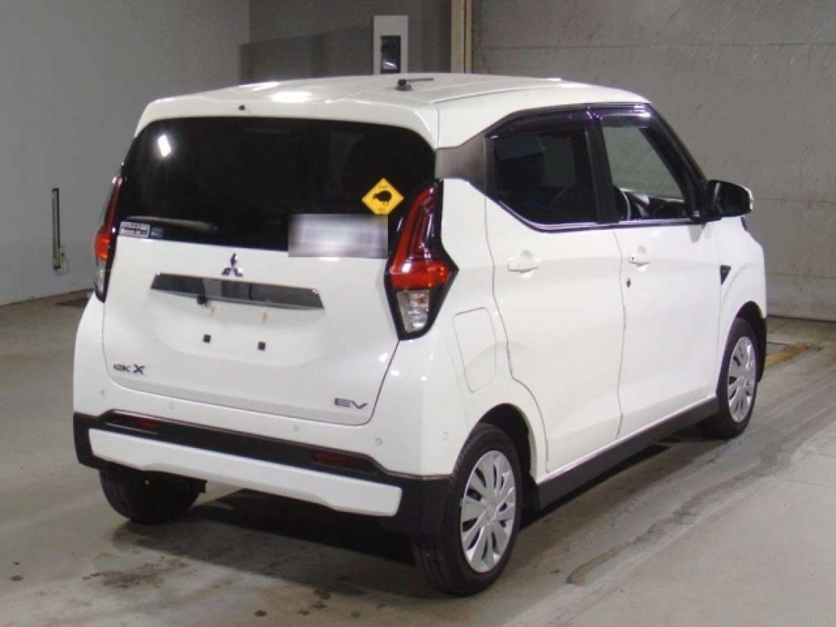 MITSUBISHI EK X EV