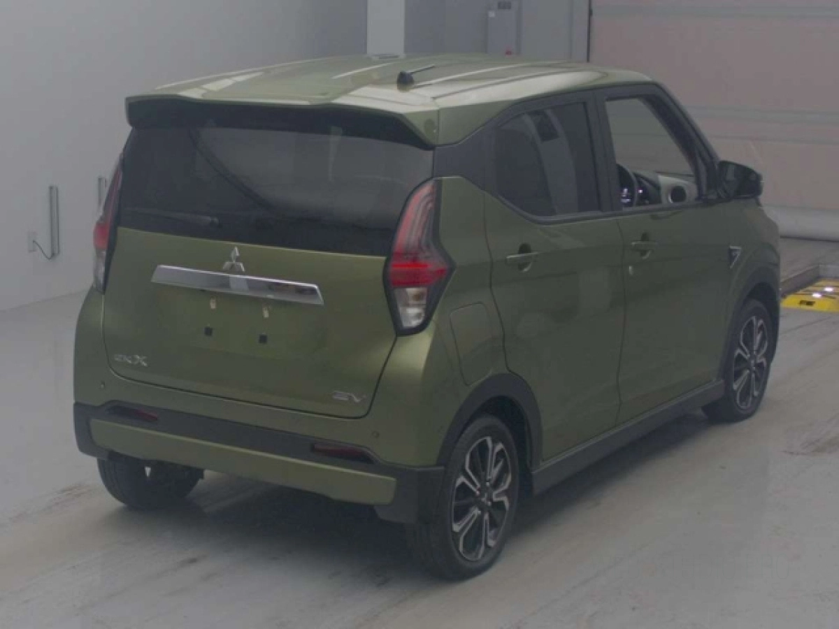 MITSUBISHI EK X EV