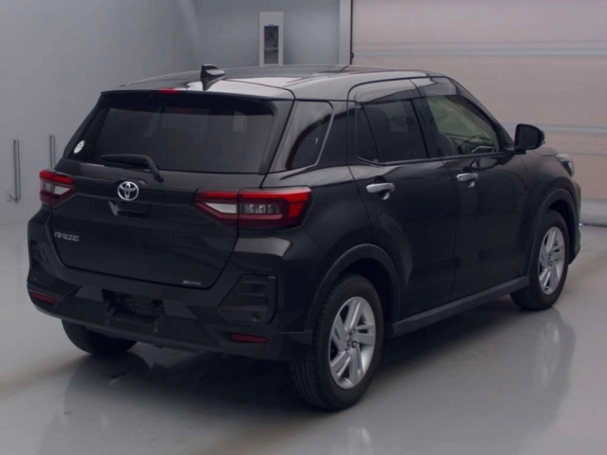 TOYOTA RAIZE