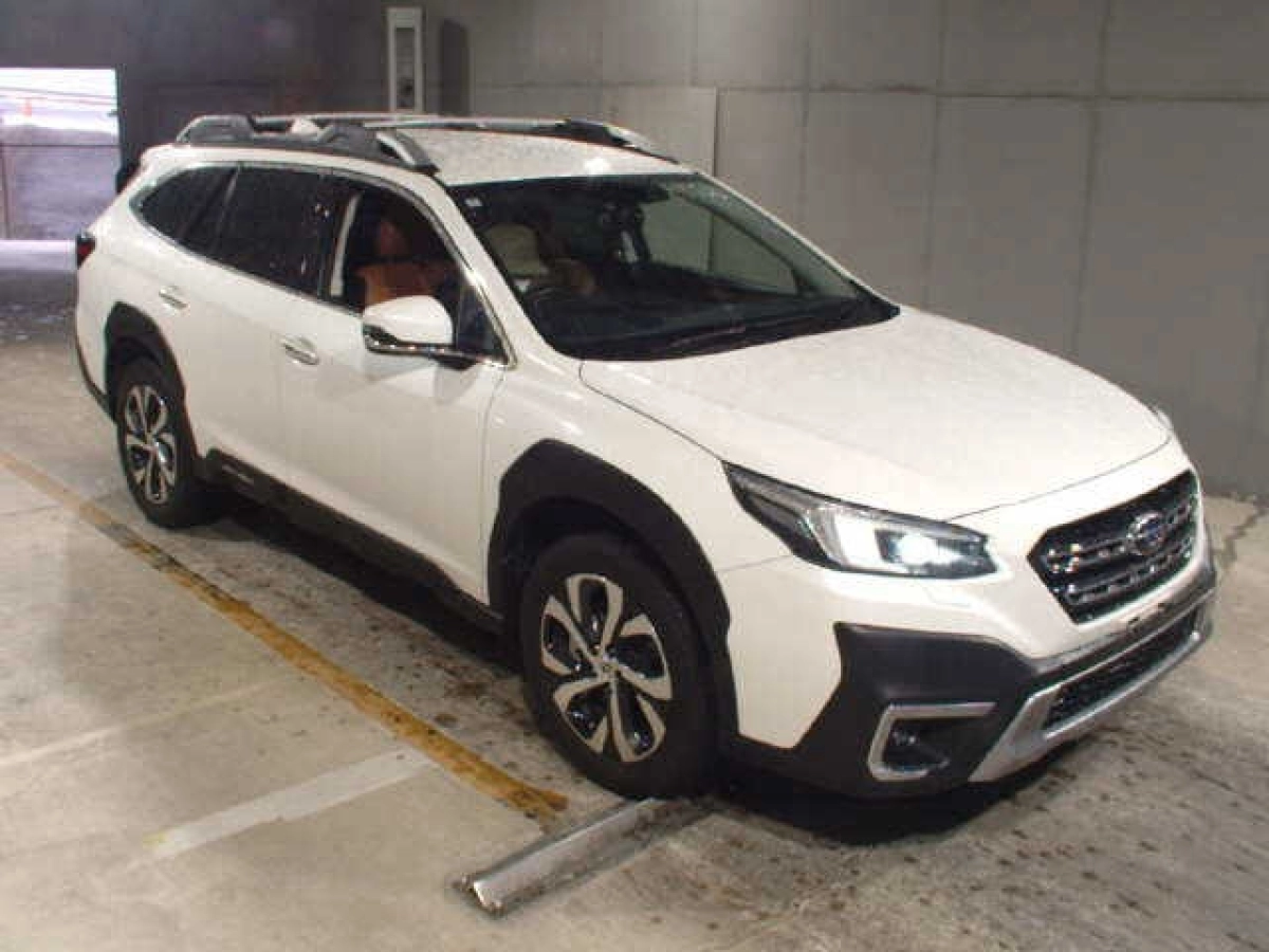 SUBARU LEGACY OUTBACK BT5 2022