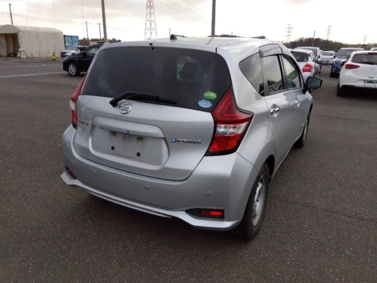 NISSAN NOTE