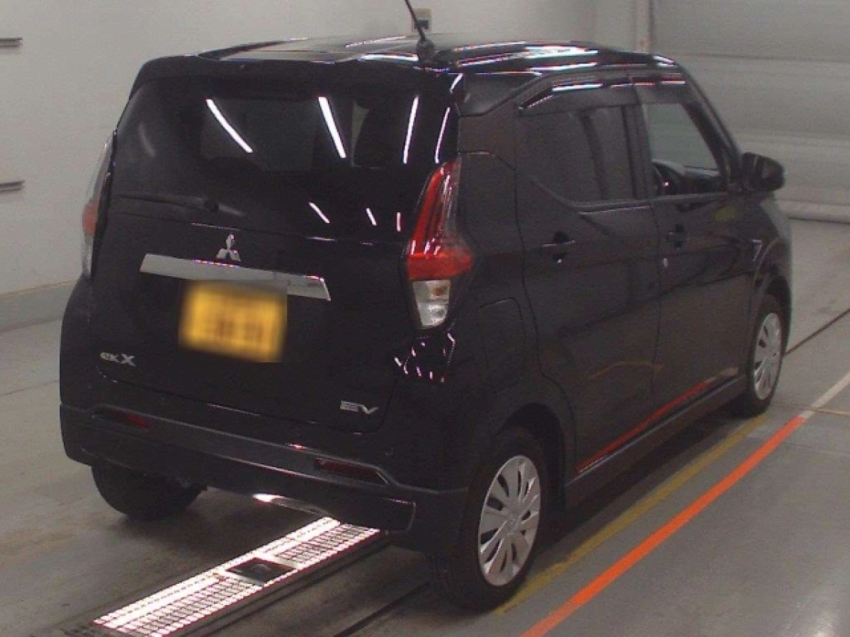 MITSUBISHI EK X EV