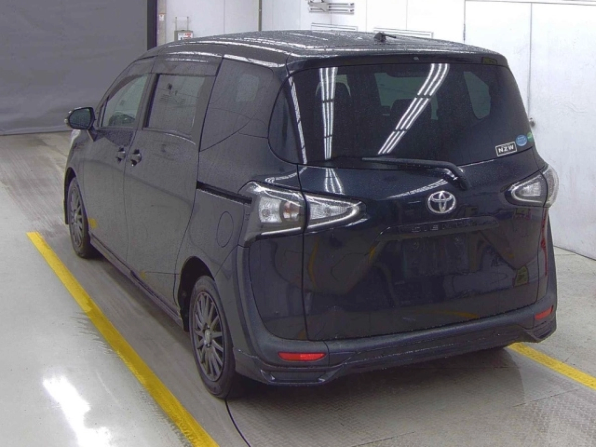 TOYOTA SIENTA