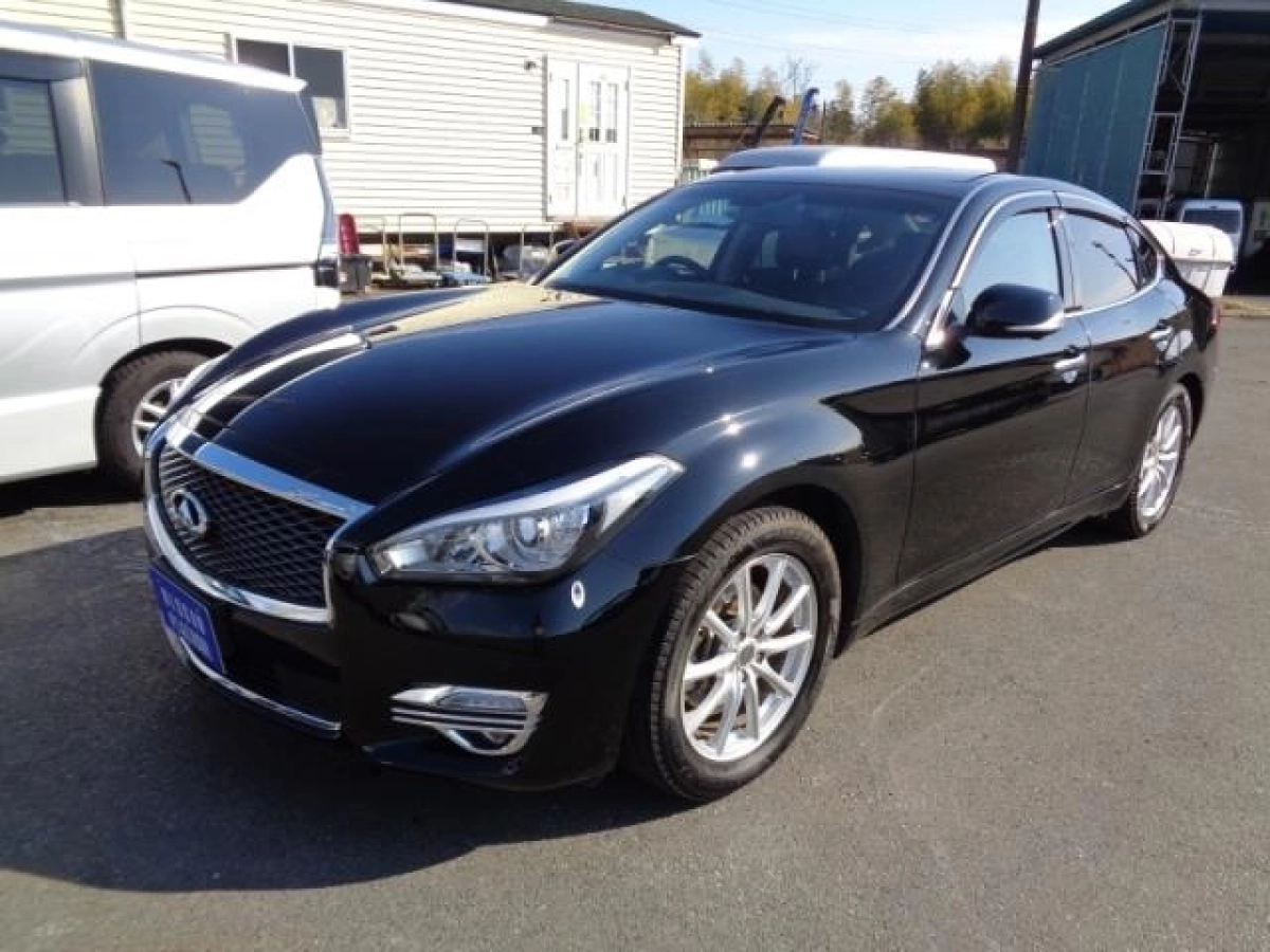 NISSAN FUGA Y51 2019