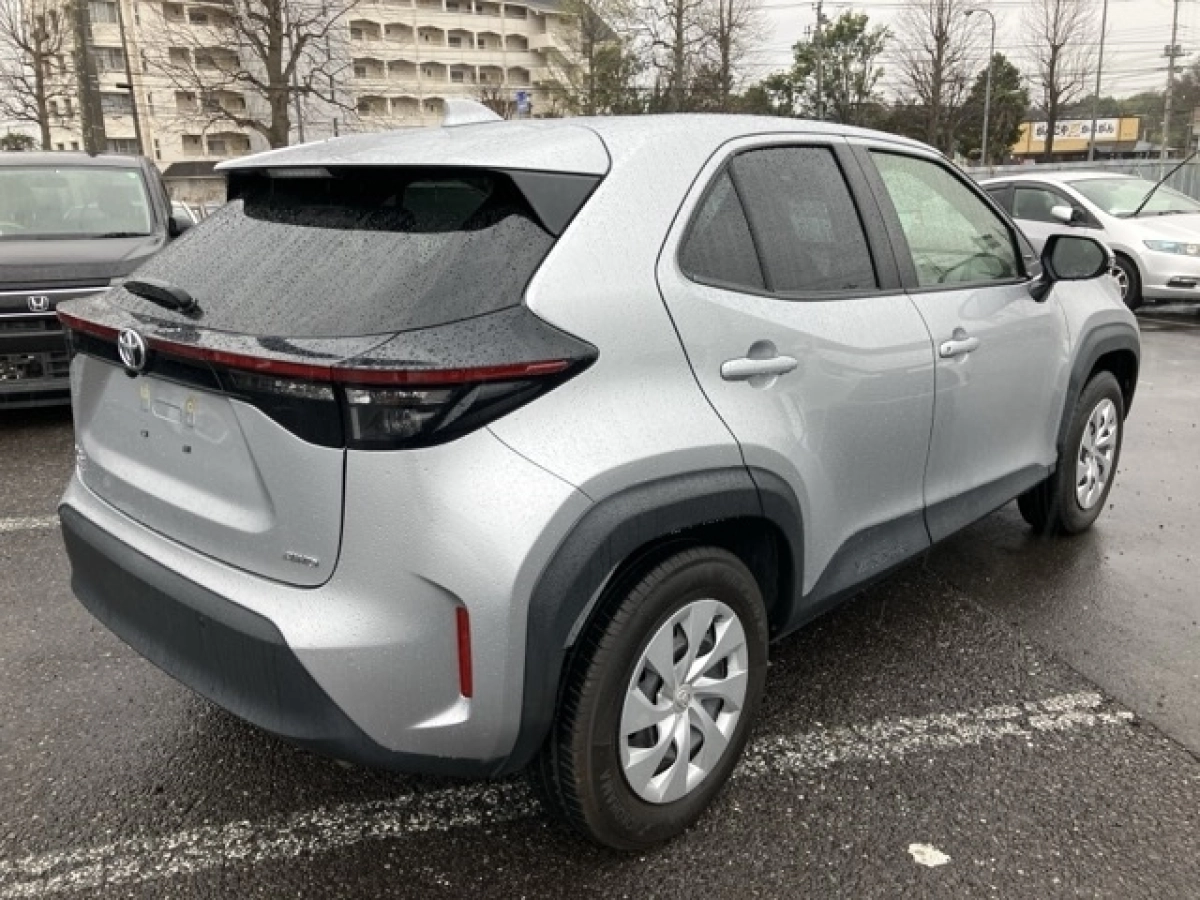 TOYOTA YARIS CROSS