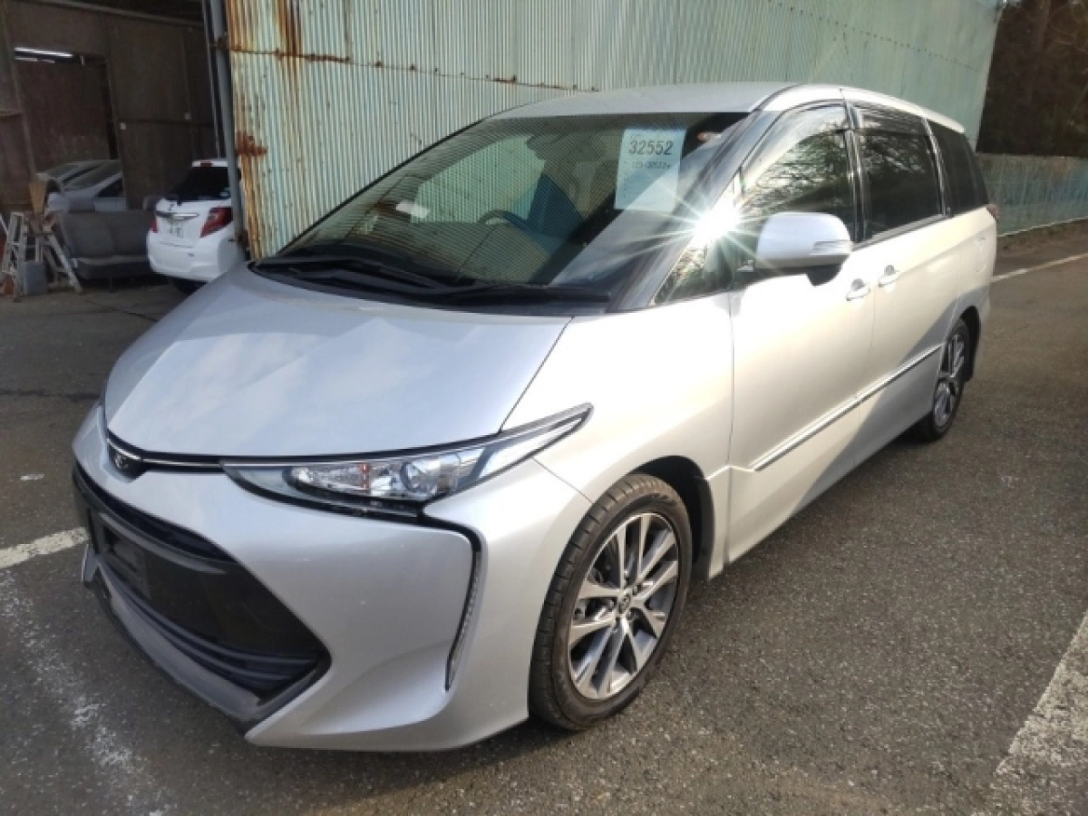 TOYOTA ESTIMA ACR50W 2019