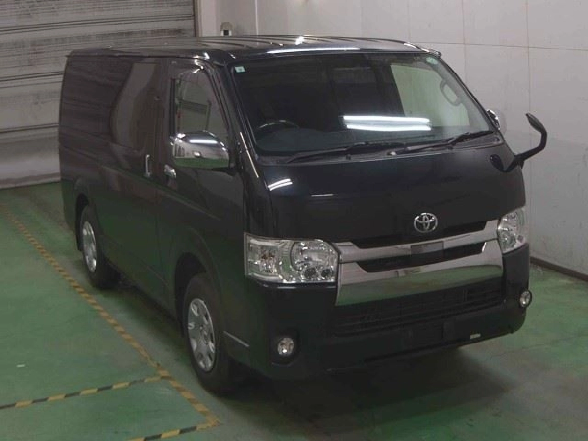 TOYOTA REGIUS ACE VAN GDH206V 2020