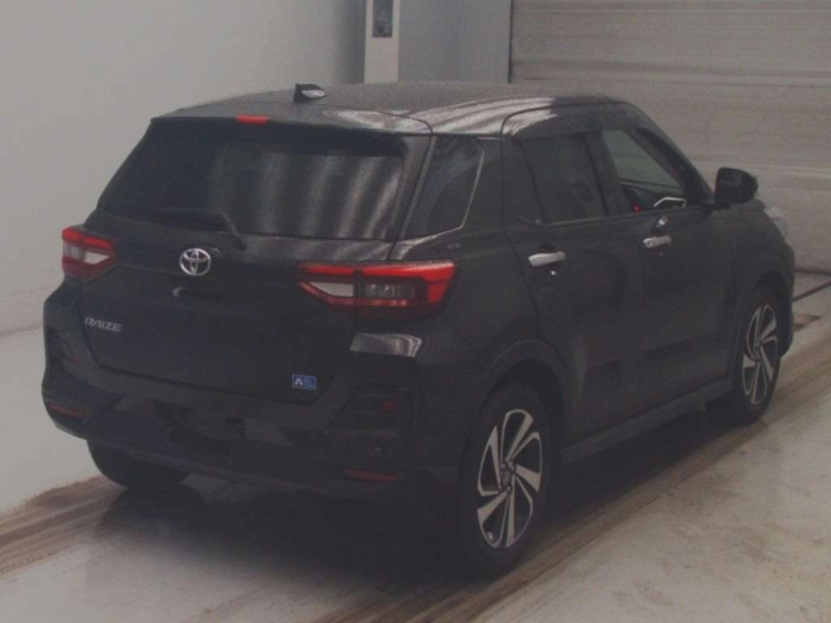 TOYOTA RAIZE