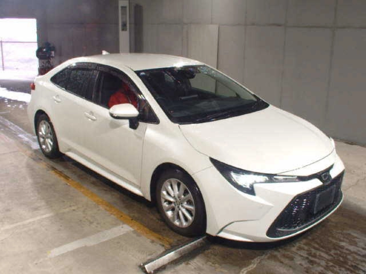 TOYOTA COROLLA ZRE212 2021