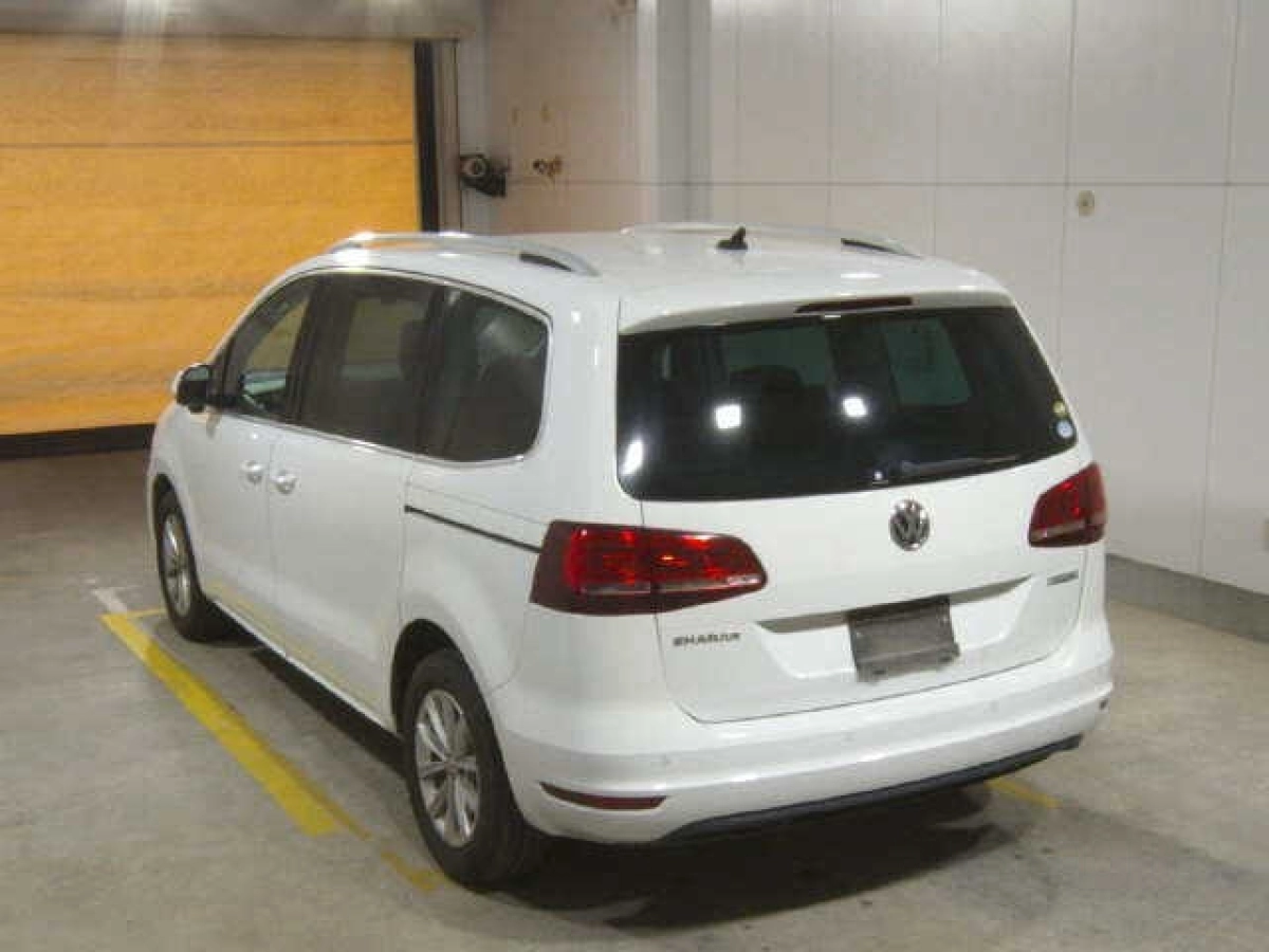 VOLKSWAGEN SHARAN