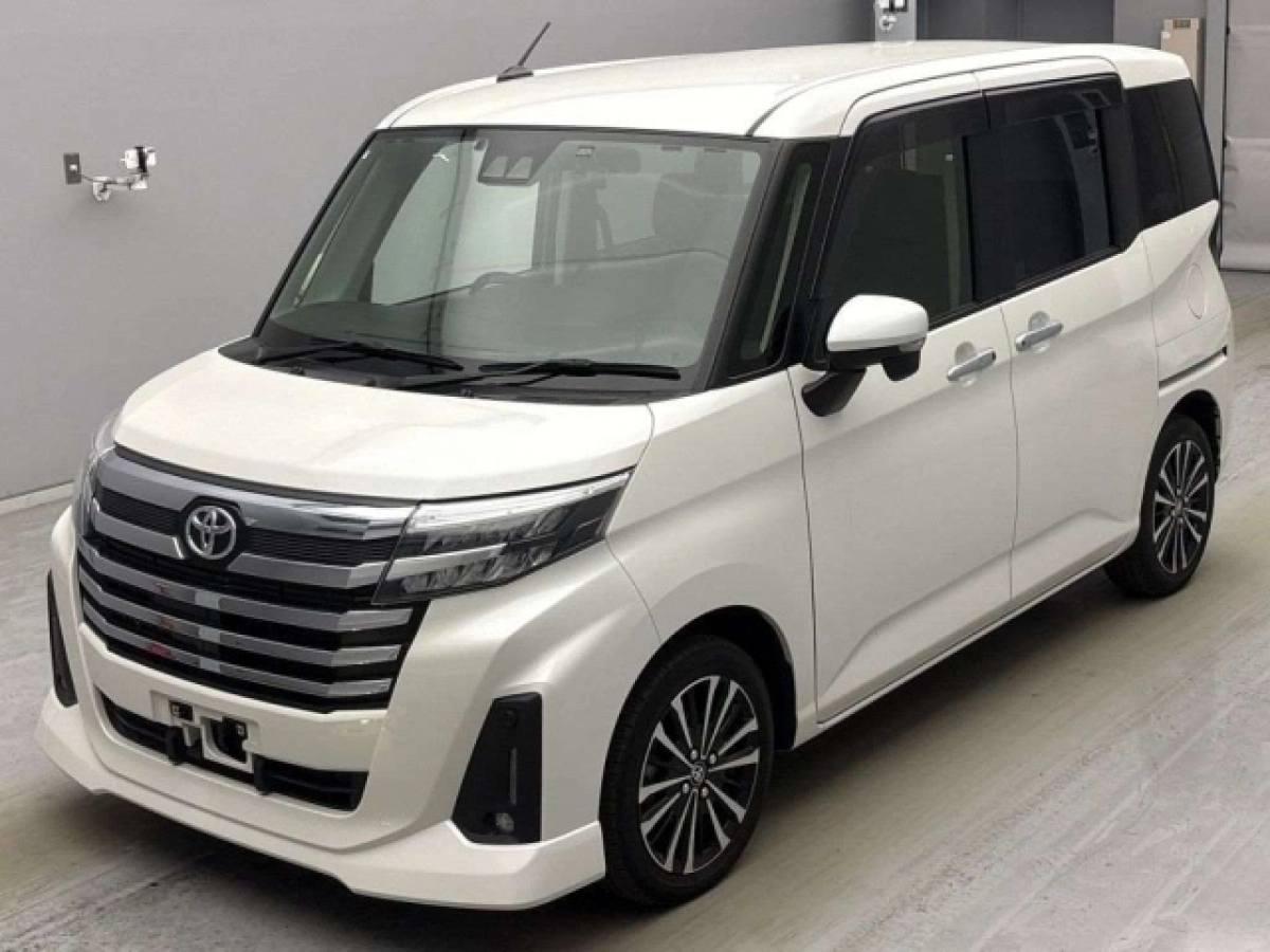 TOYOTA ROOMY M900A 2023