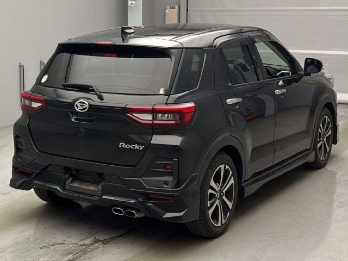 DAIHATSU ROCKY