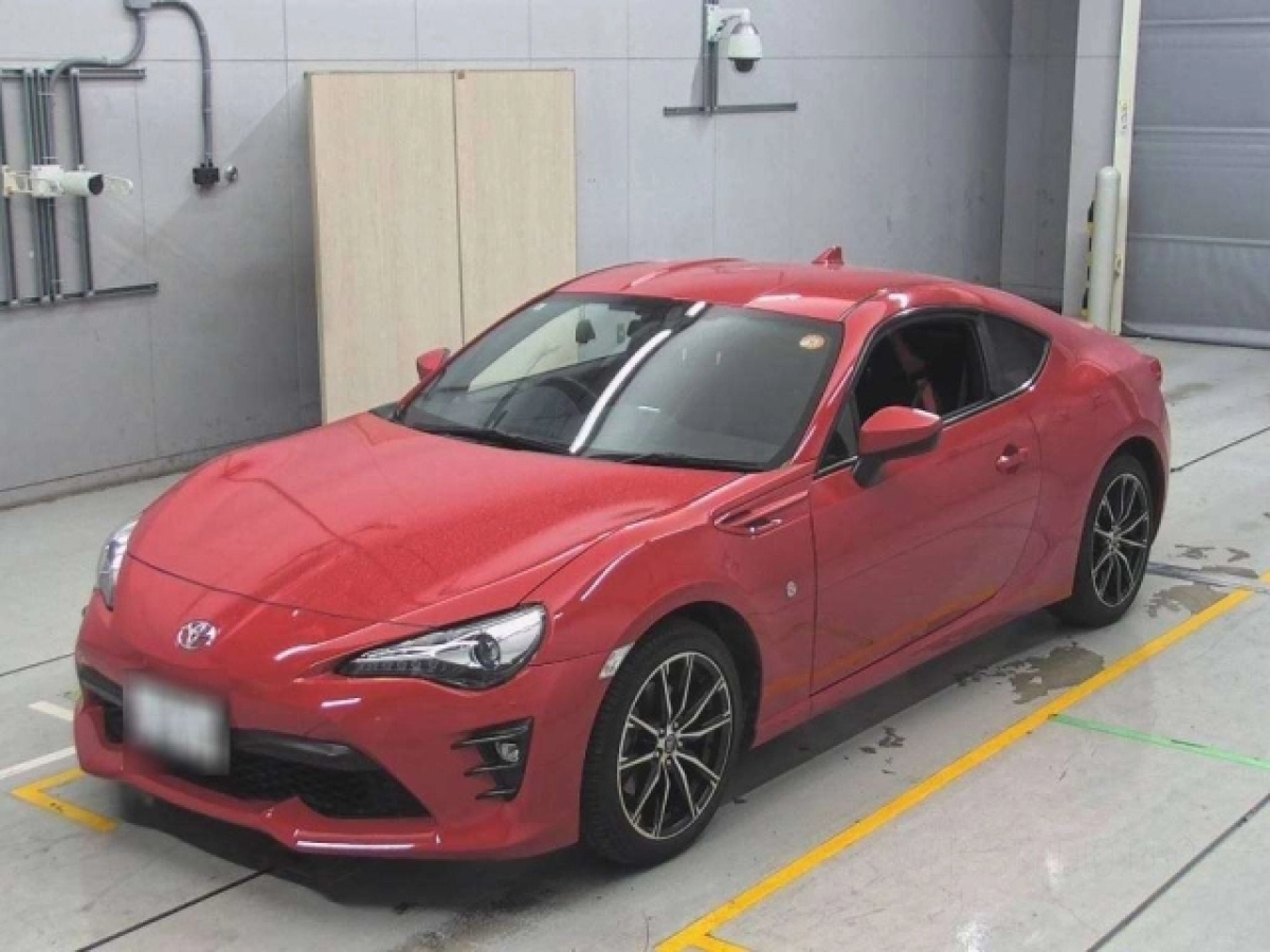 TOYOTA 86 ZN6 2021