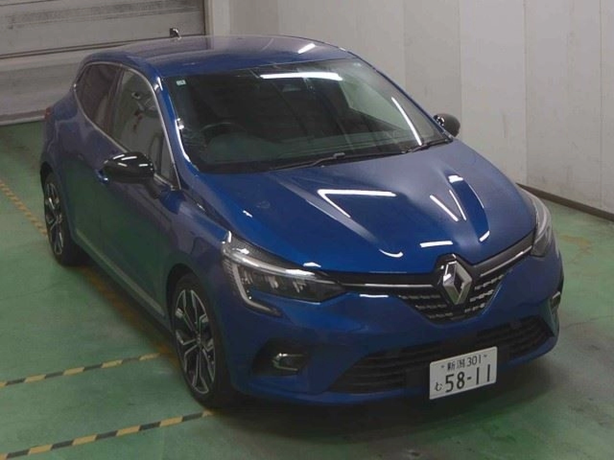 RENAULT LUTECIA BJAH5H 2023