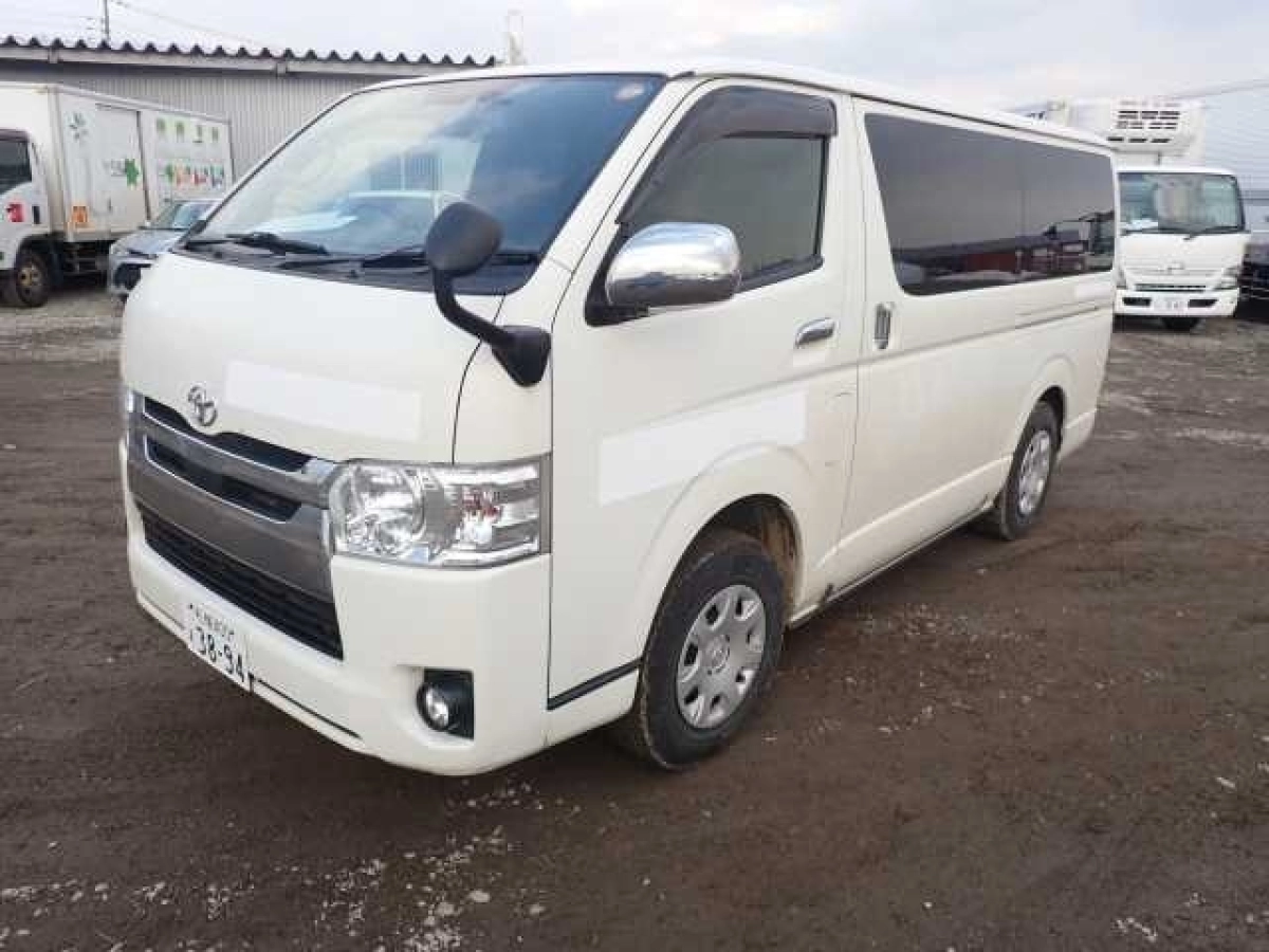 TOYOTA REGIUS ACE VAN GDH206V 2019