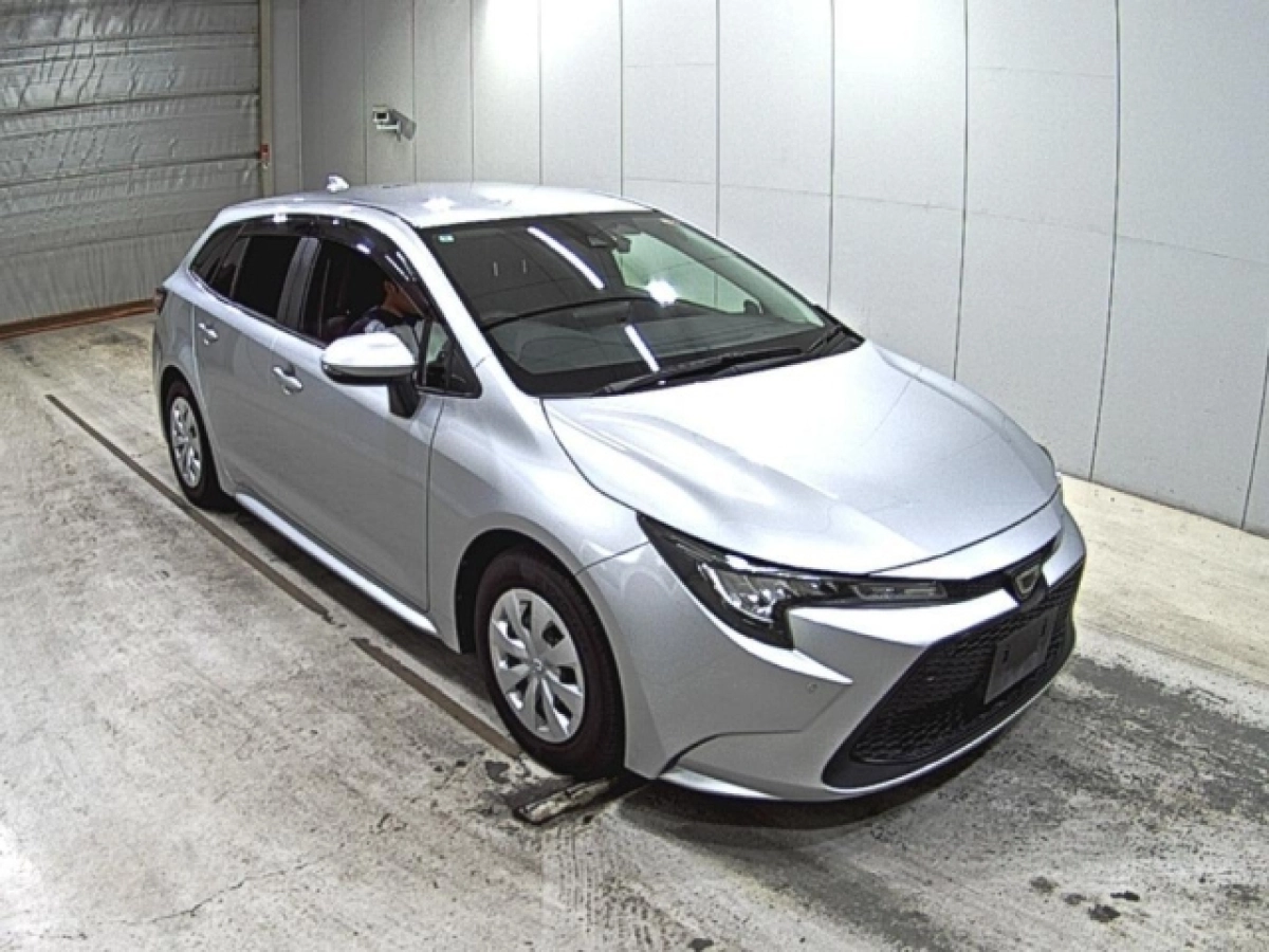 TOYOTA COROLLA TOURING ZRE212W 2020