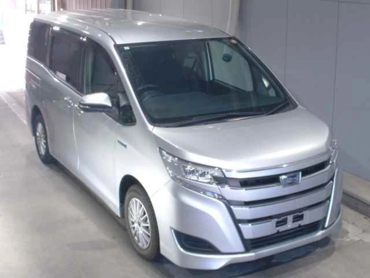 TOYOTA NOAH ZWR80G 2019