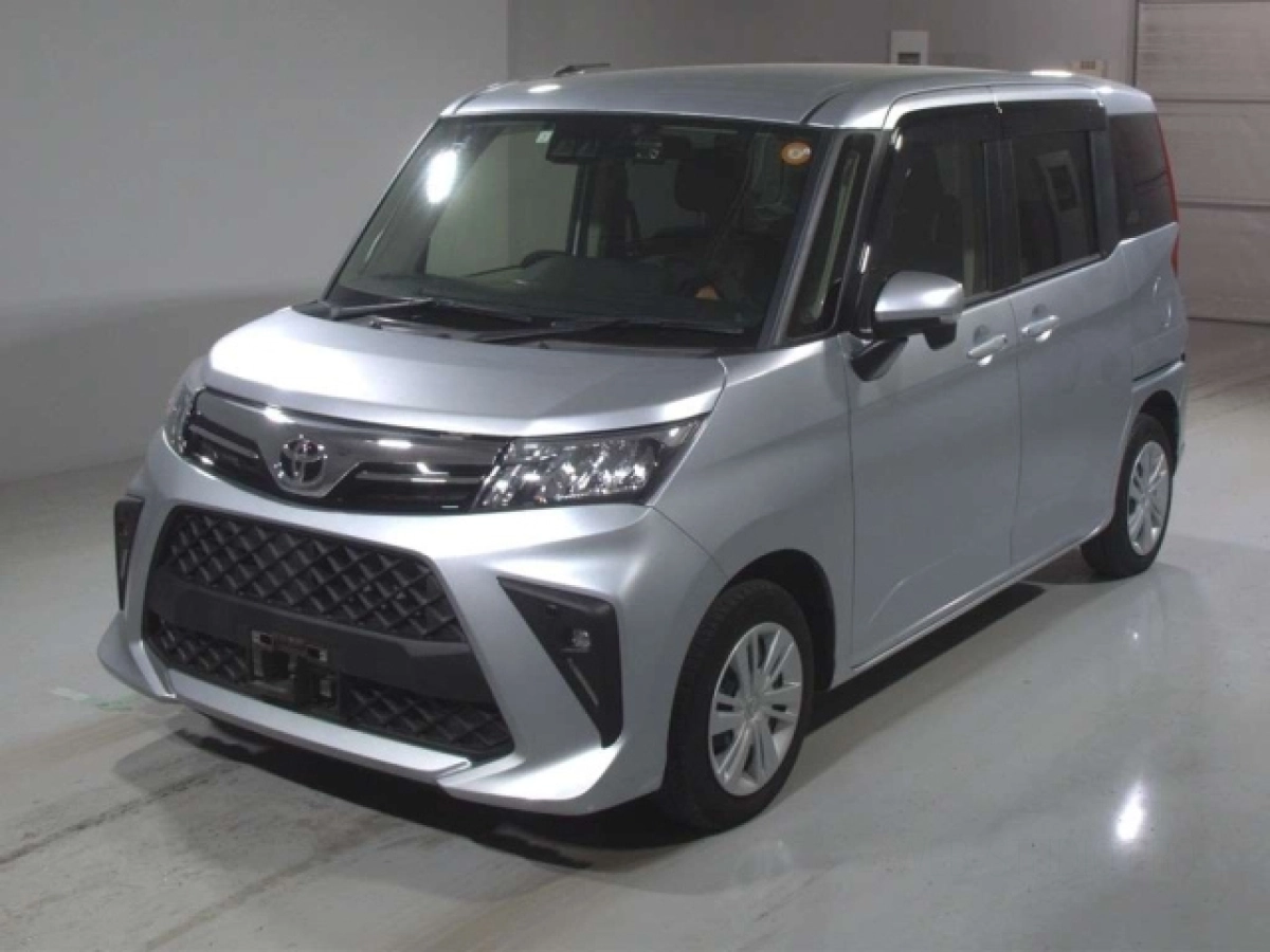 TOYOTA ROOMY M900A 2023