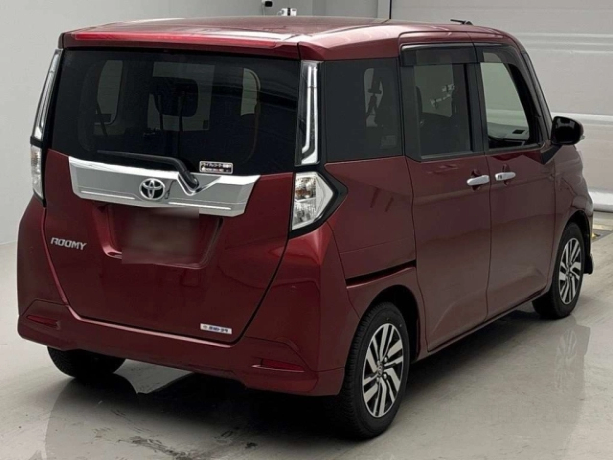 TOYOTA ROOMY