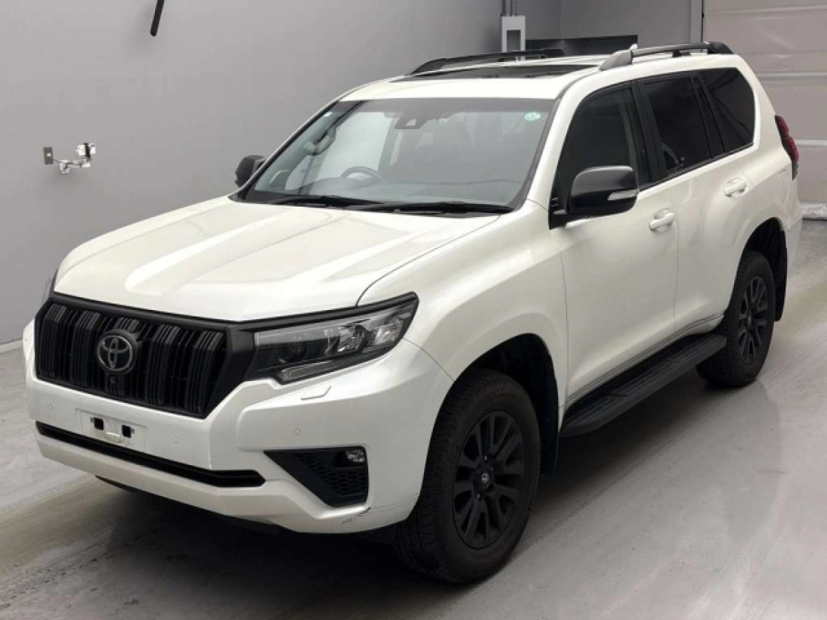 TOYOTA LAND CRUISER PRADO GDJ150W 2024