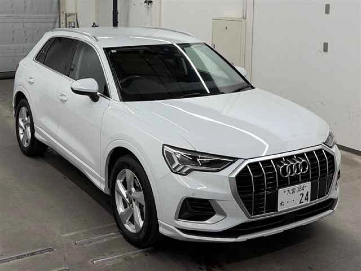 AUDI Q3 F3DFGF 2021