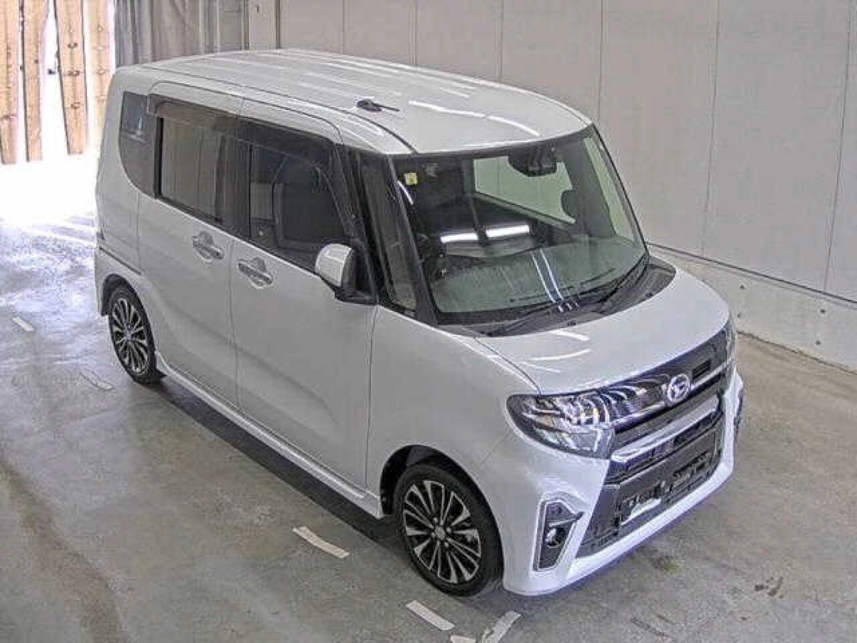 DAIHATSU TANTO LA650S 2020