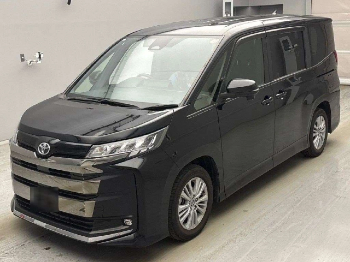 TOYOTA NOAH MZRA90W 2023