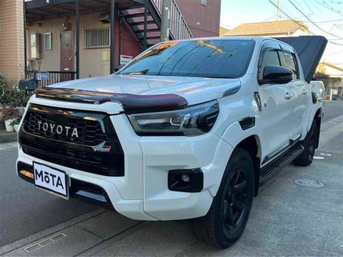 TOYOTA HILUX GUN125 2023