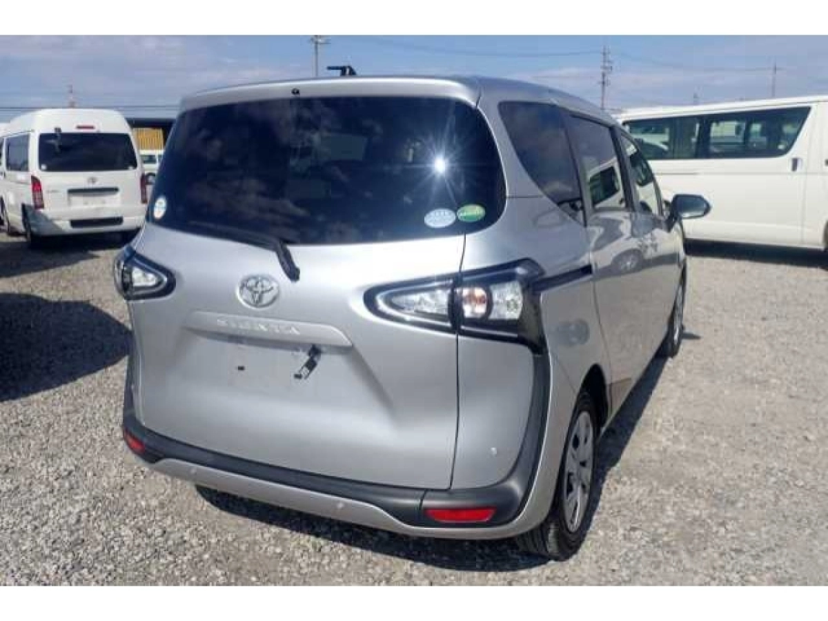 TOYOTA SIENTA