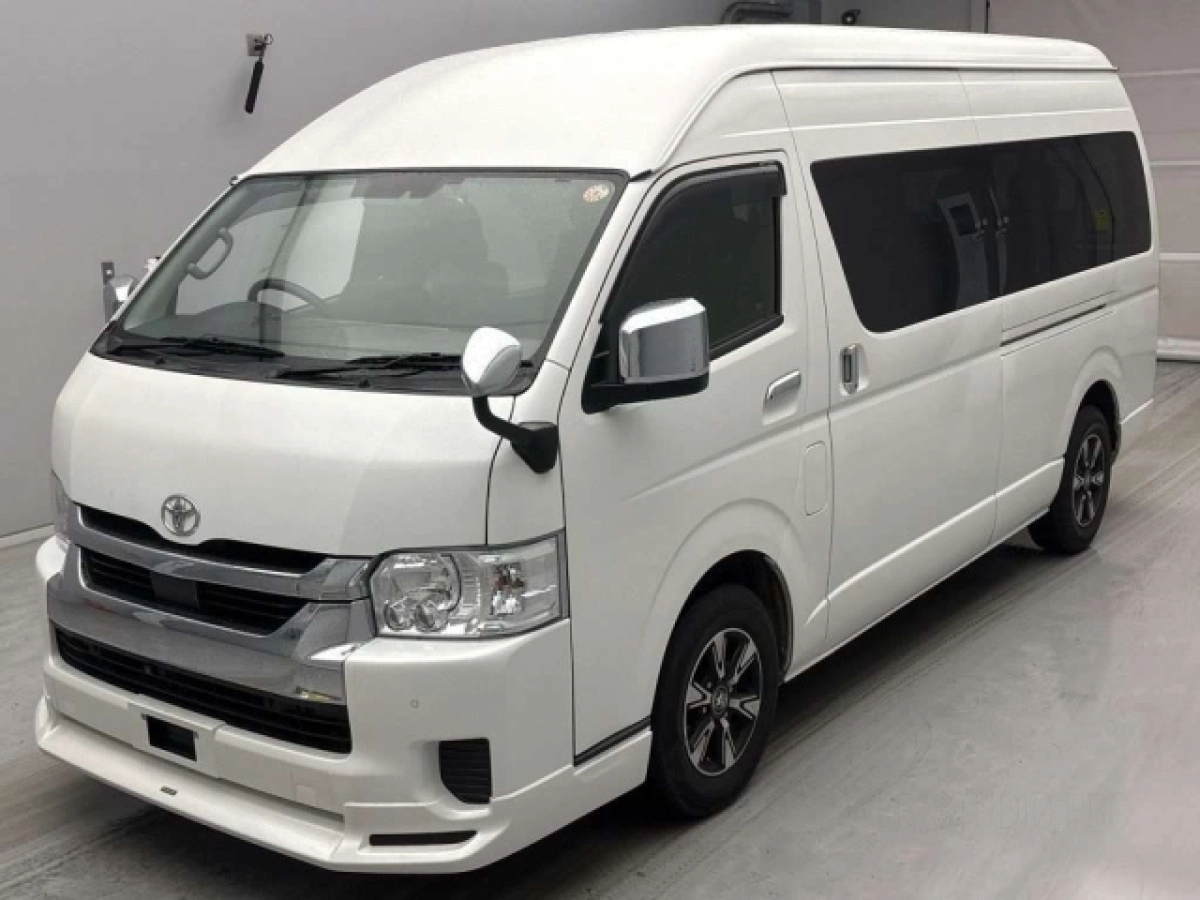 TOYOTA HIACE TRH224W 2021