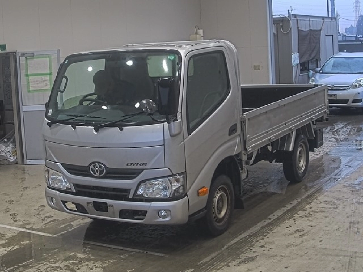 TOYOTA DYNA TRY230 2021