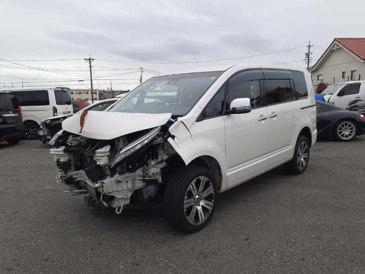 MITSUBISHI DELICA D5 CV1W 2019