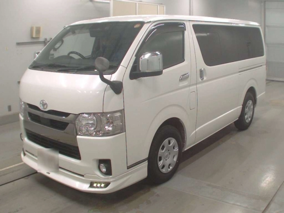 TOYOTA HIACE VAN GDH201V 2022
