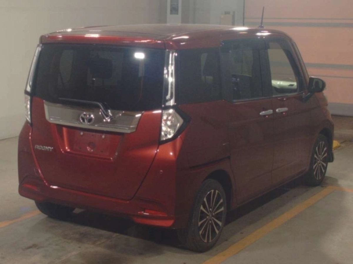 TOYOTA ROOMY