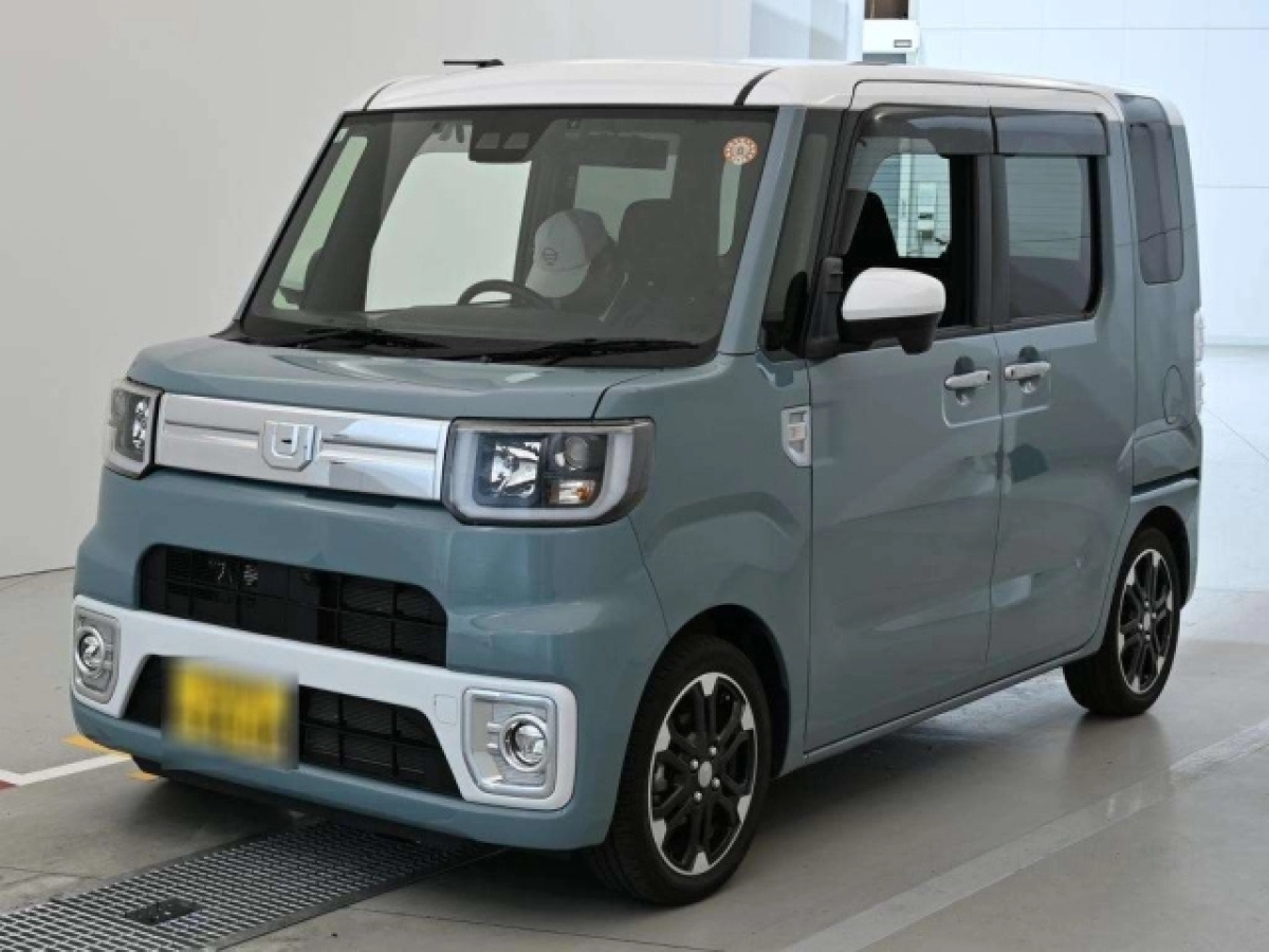 DAIHATSU WAKE LA700S 2021